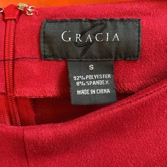 Gracia Red Asymmetrical Women's Top - Picture 4 of 4